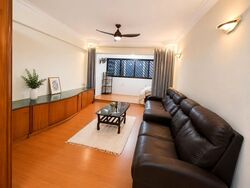 Blk 324 Yishun Rivergreen (Yishun), HDB Executive #589330891